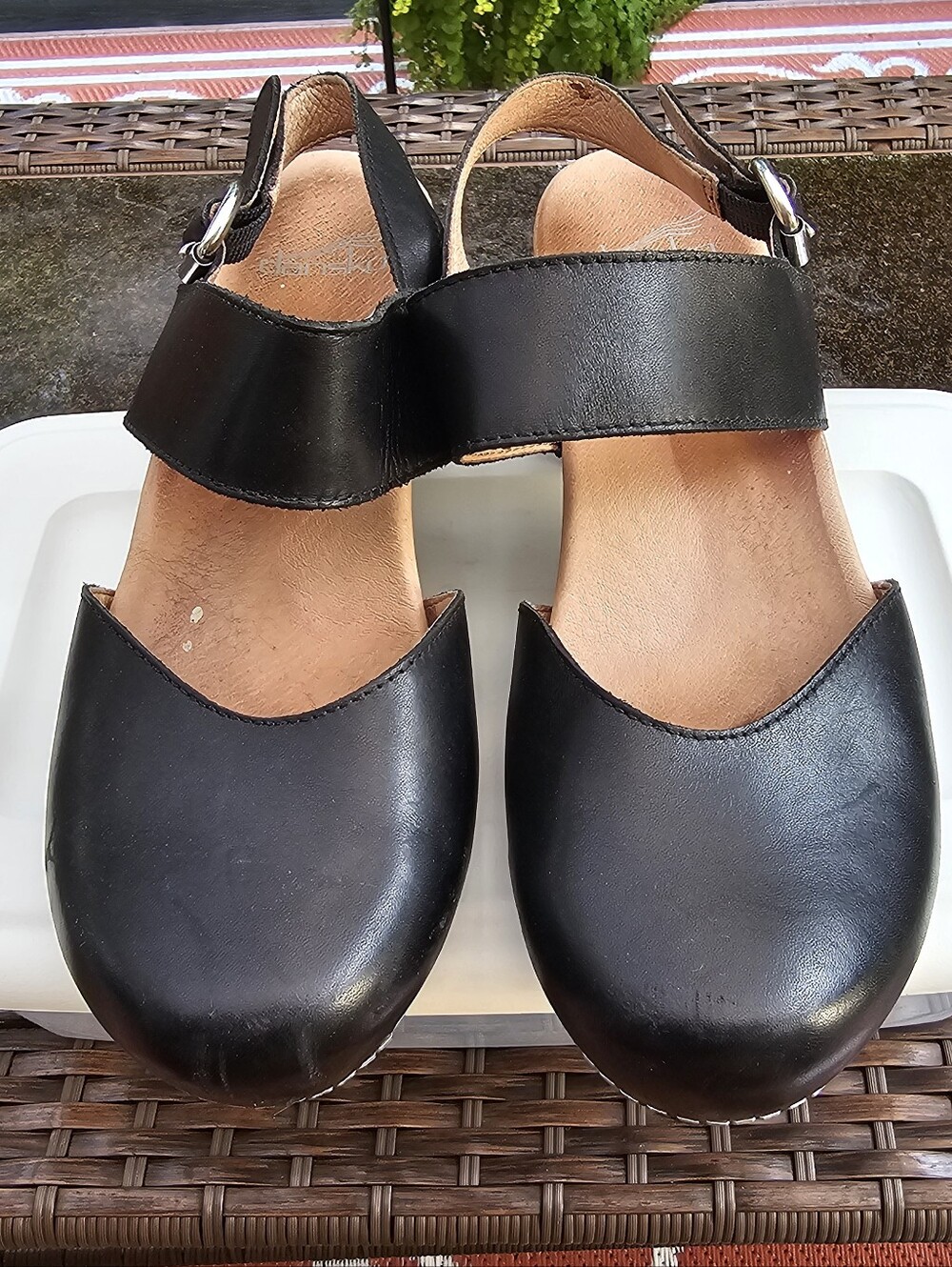 Dansko Black Leather Slingback Clogs Size 40 Chunky Wood Heel Boho Sandals